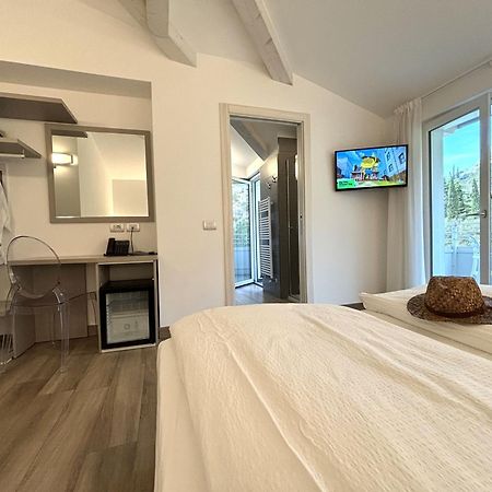 Albergo Garni Francesco Торболе Экстерьер фото